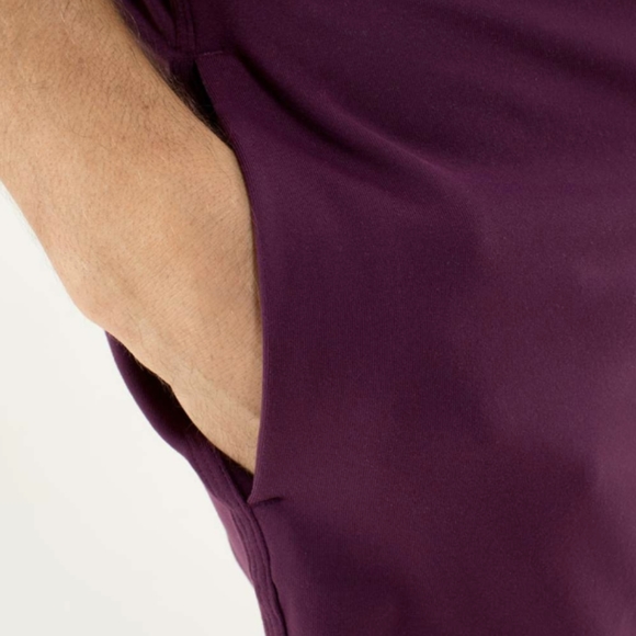 Lululemon Anti-Gravity Short Plum - Picture 5 of 13